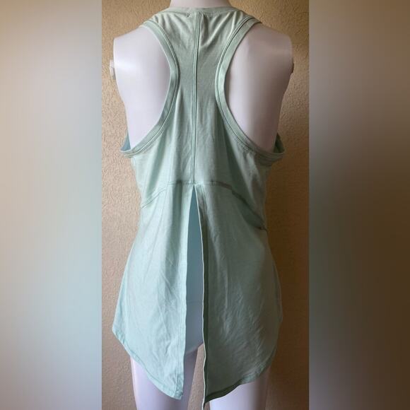 Yogalicious | Women's Gym Yoga Activewear Open Back Sleeveless Tank Top | Small - Picture 2 of 3